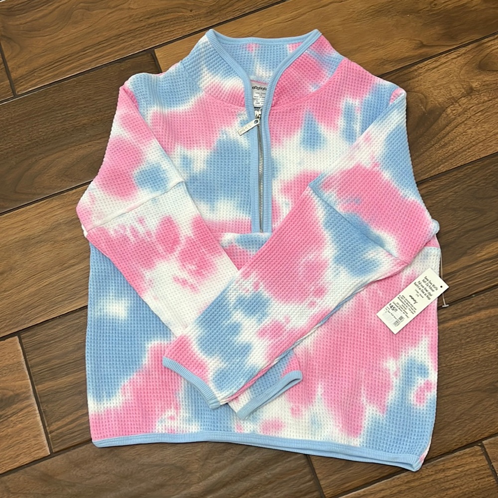 Super cute tie dye pullover